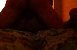 XXX Las perras calientes están tan cachondas que pueden gays follando en el sofa hacer cualquier cosa para tener sexo